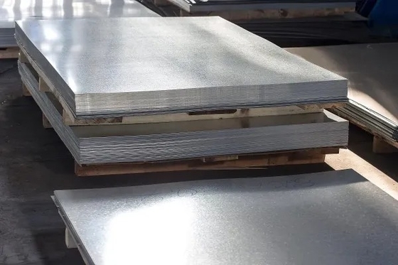 İyi bir fiyat. Kesme Paslanmaz Çelik 8K Sac Levha Yarık Kenar 1000mm - 6000mm çevrimiçi