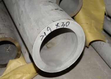 İyi bir fiyat. Kalınlık 9.0mm Aisi 304l Dikişsiz Paslanmaz Çelik Boru 304 316 316l 904l çevrimiçi